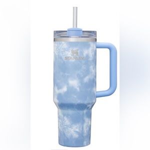 NIB Stanley 40 oz Blue and White Tie Dye Cup with Handle